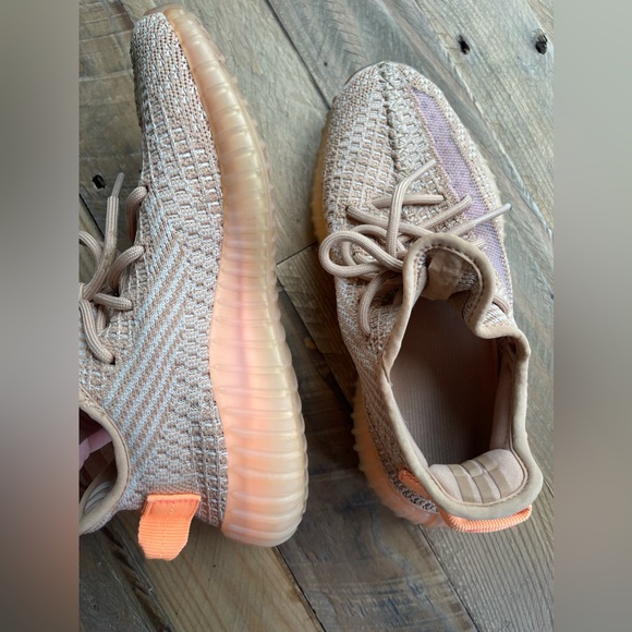 Yeezy Boost 350 - Picture 7 of 10
